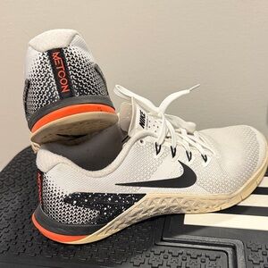 SALE! New LOW price ! Nike Women’s Metcon 4 White and Black Athletic Shoes